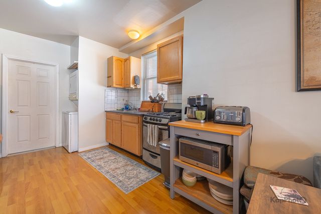 958 N Honore Street, Chicago, IL 60622