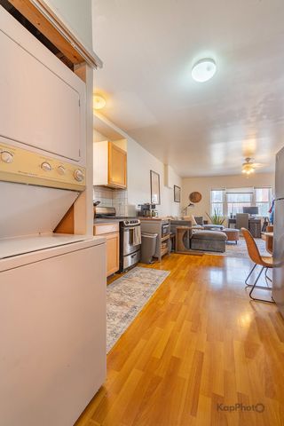 958 N Honore Street, Chicago, IL 60622