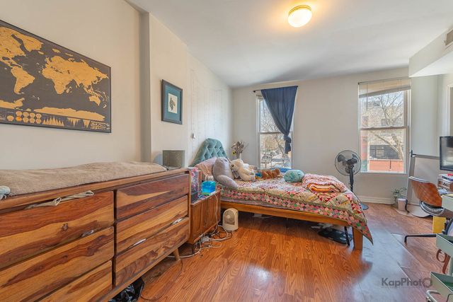 958 N Honore Street, Chicago, IL 60622