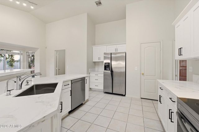 814 E Stanford Avenue, Gilbert, AZ 85234