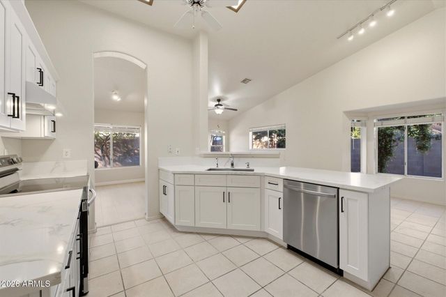 814 E Stanford Avenue, Gilbert, AZ 85234