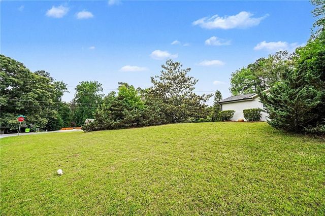 1988 Calvary Hill Court SW, Marietta, GA 30008