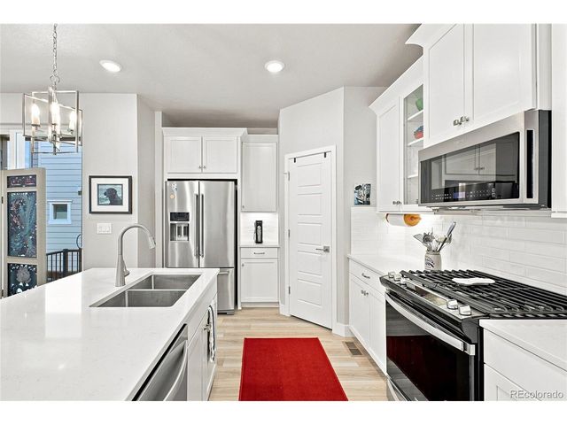 9777 Banner Peak St, Littleton, CO 80125