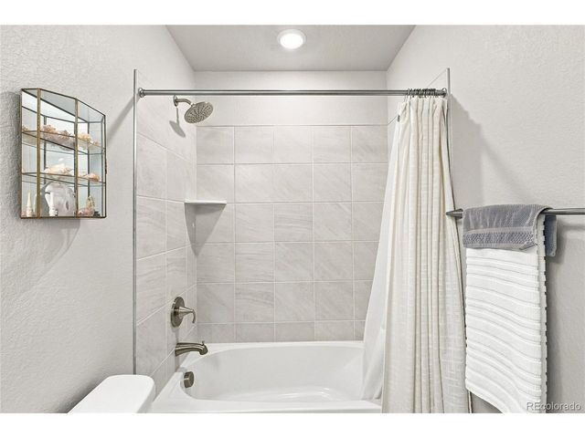 9777 Banner Peak St, Littleton, CO 80125