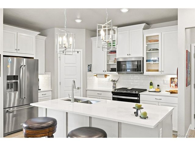 9777 Banner Peak St, Littleton, CO 80125