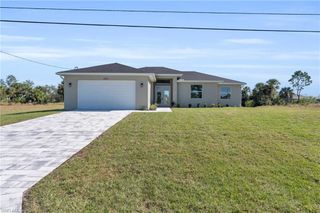 526 NW 9th ST, Cape Coral, FL 33993