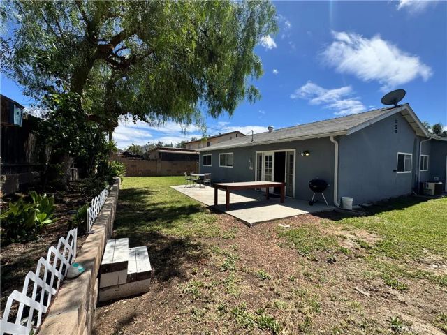 2065 Morley, Simi Valley, CA 93065