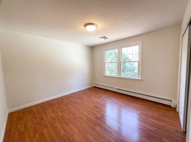 5 Tracy Ann Dr, Grafton, MA 01536