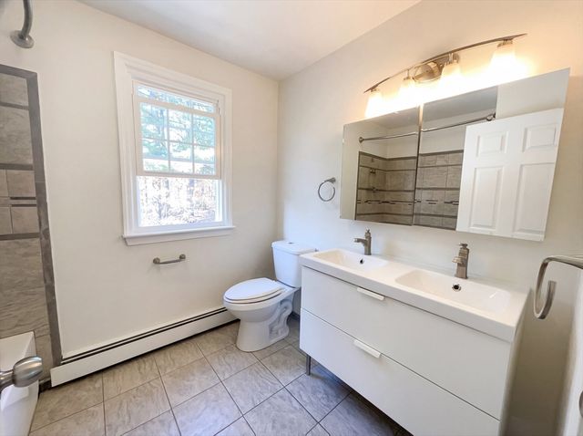 5 Tracy Ann Dr, Grafton, MA 01536