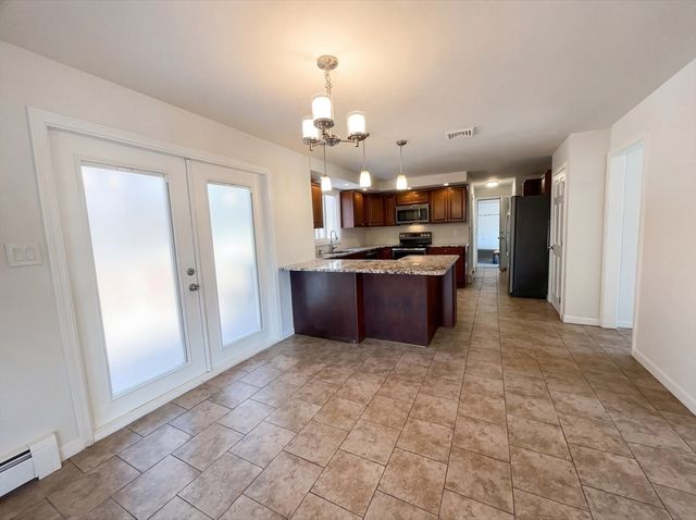 5 Tracy Ann Dr, Grafton, MA 01536