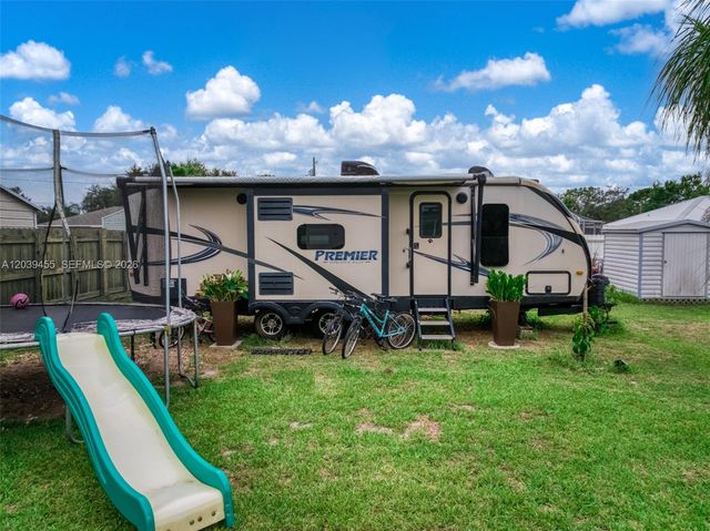 4224 Lake Vista, Sebring, FL 33875