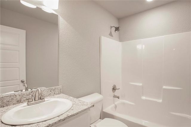 3 Plymouth Lane, Bella Vista, AR 72715