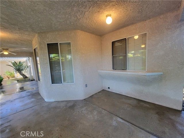 819 E Woodhaven, Fresno, CA 93720