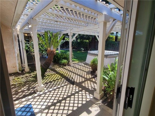 819 E Woodhaven, Fresno, CA 93720