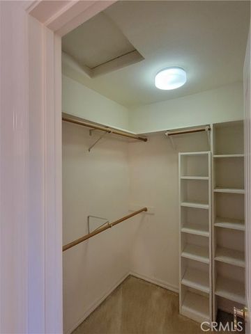 819 E Woodhaven, Fresno, CA 93720