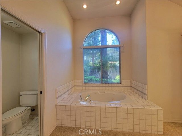 819 E Woodhaven, Fresno, CA 93720