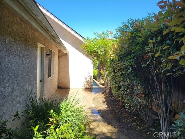 819 E Woodhaven, Fresno, CA 93720