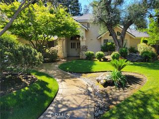 819 E Woodhaven, Fresno, CA 93720