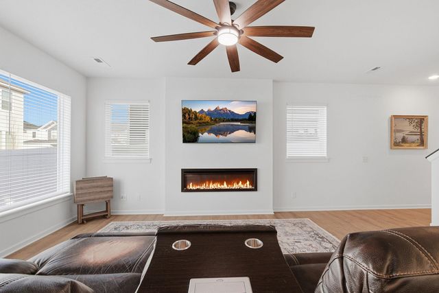 1109 150th Street W, Rosemount, MN 55068