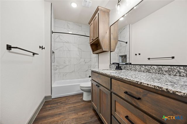 100 Hillside Lane, Lampasas, TX 76550