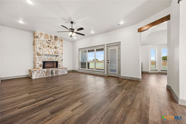 100 Hillside Lane, Lampasas, TX 76550