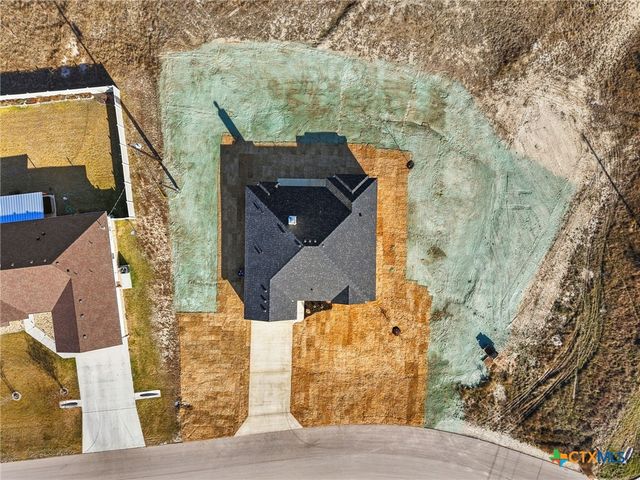 100 Hillside Lane, Lampasas, TX 76550