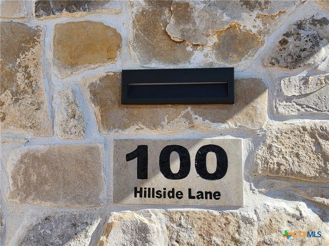 100 Hillside Lane, Lampasas, TX 76550