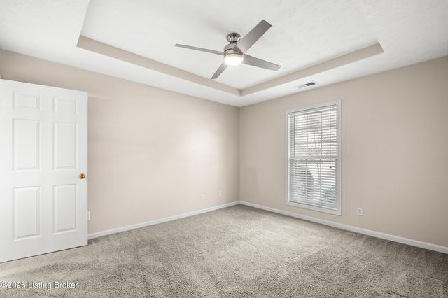 6910 Janes Farm Dr, Louisville, KY 40228