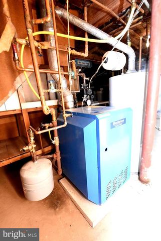 77 LENAPE DR, Doylestown, PA 18901