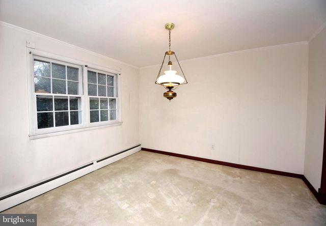 77 LENAPE DR, Doylestown, PA 18901