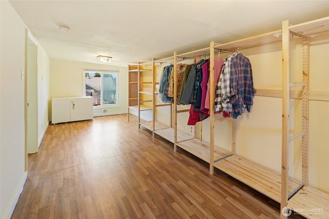 1235 S 101st Street, Seattle, WA 98168