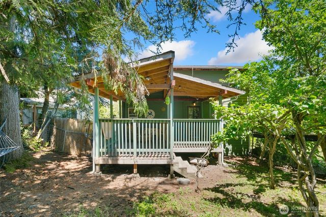 1235 S 101st Street, Seattle, WA 98168