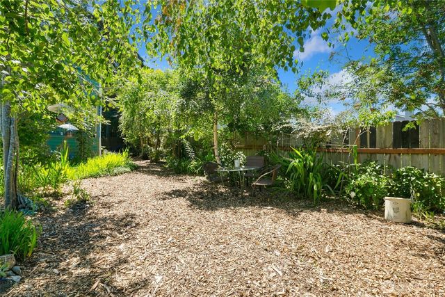 1235 S 101st Street, Seattle, WA 98168