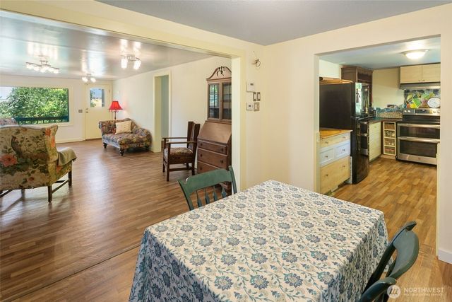 1235 S 101st Street, Seattle, WA 98168
