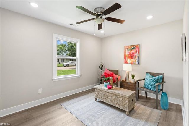 477 Cedar DR, Hampton, VA 23669