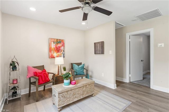 477 Cedar DR, Hampton, VA 23669