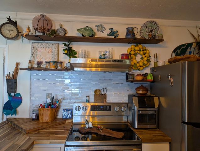 3 Poolside Dr., Murrells Inlet, SC 29576