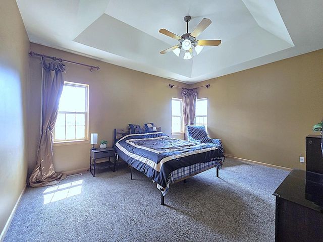 9729 W Prairie Grass WAY, Franklin, WI 53132