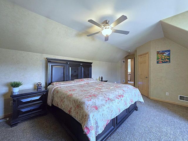 9729 W Prairie Grass WAY, Franklin, WI 53132