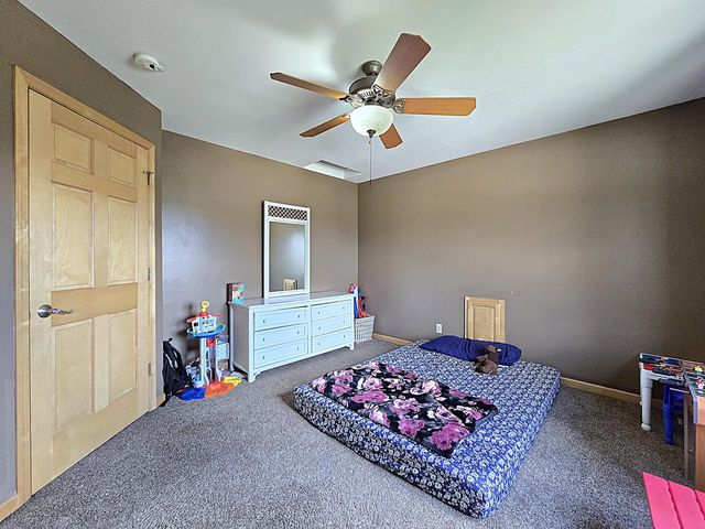 9729 W Prairie Grass WAY, Franklin, WI 53132