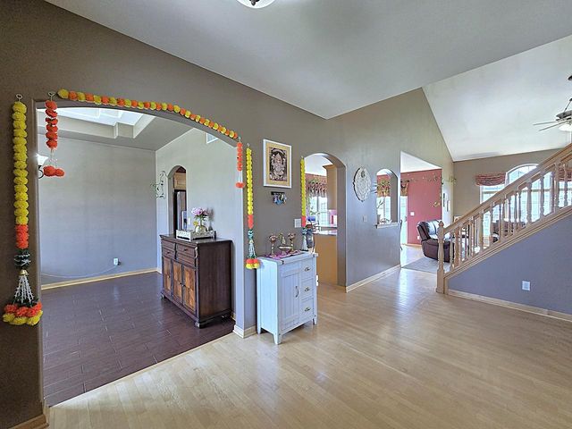 9729 W Prairie Grass WAY, Franklin, WI 53132
