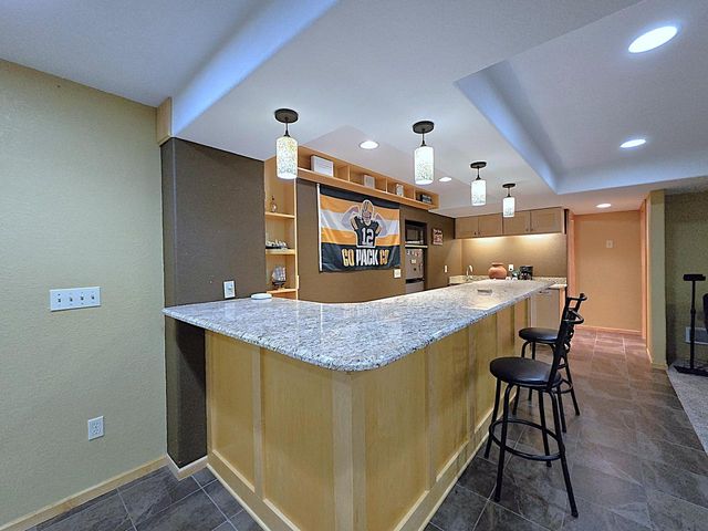 9729 W Prairie Grass WAY, Franklin, WI 53132