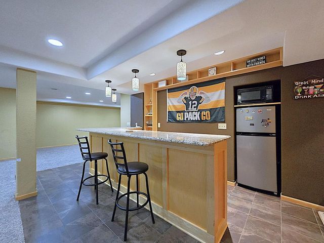 9729 W Prairie Grass WAY, Franklin, WI 53132