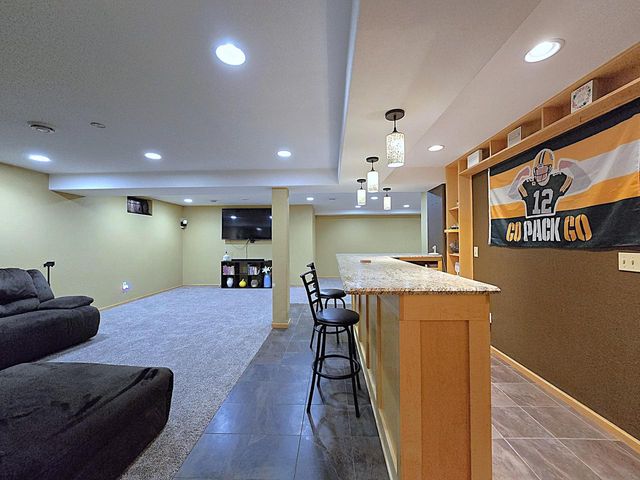 9729 W Prairie Grass WAY, Franklin, WI 53132