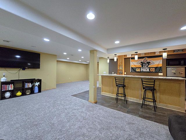 9729 W Prairie Grass WAY, Franklin, WI 53132