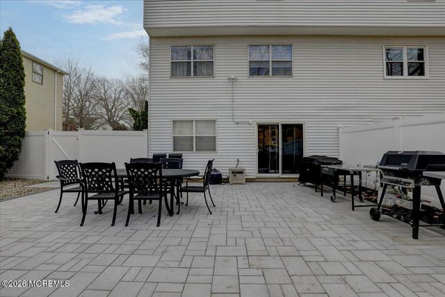 30 Dortmunder Drive, Manalapan, NJ 07726