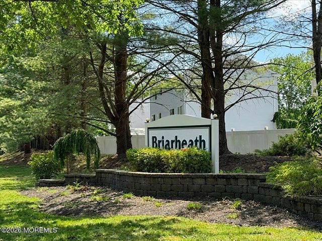 30 Dortmunder Drive, Manalapan, NJ 07726