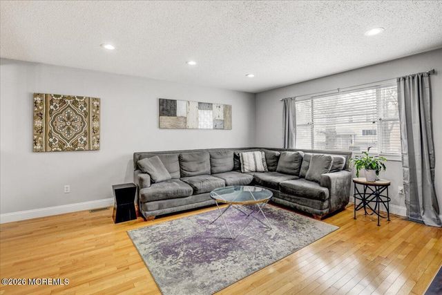 30 Dortmunder Drive, Manalapan, NJ 07726