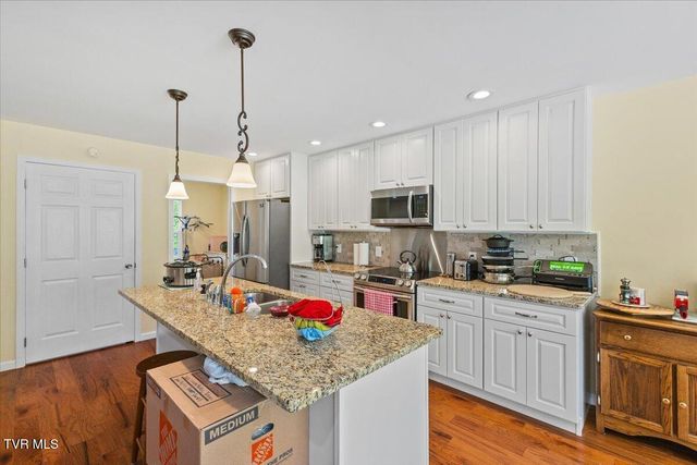 194 East Ridges Drive, Chuckey, TN 37641