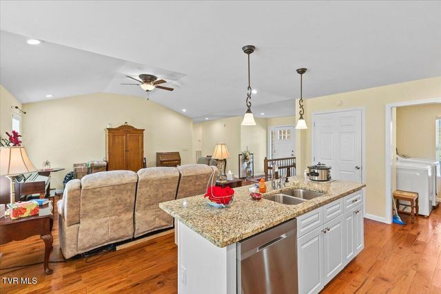 194 East Ridges Drive, Chuckey, TN 37641